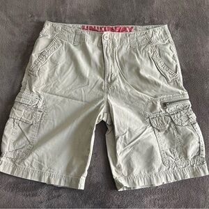 UNIONBAY Men's Cargo Shorts in Light Khaki - Size 34